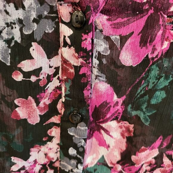 Kut from the Kloth Small Floral Semi Sheer long sleeve button down shirt - Picture 7 of 9